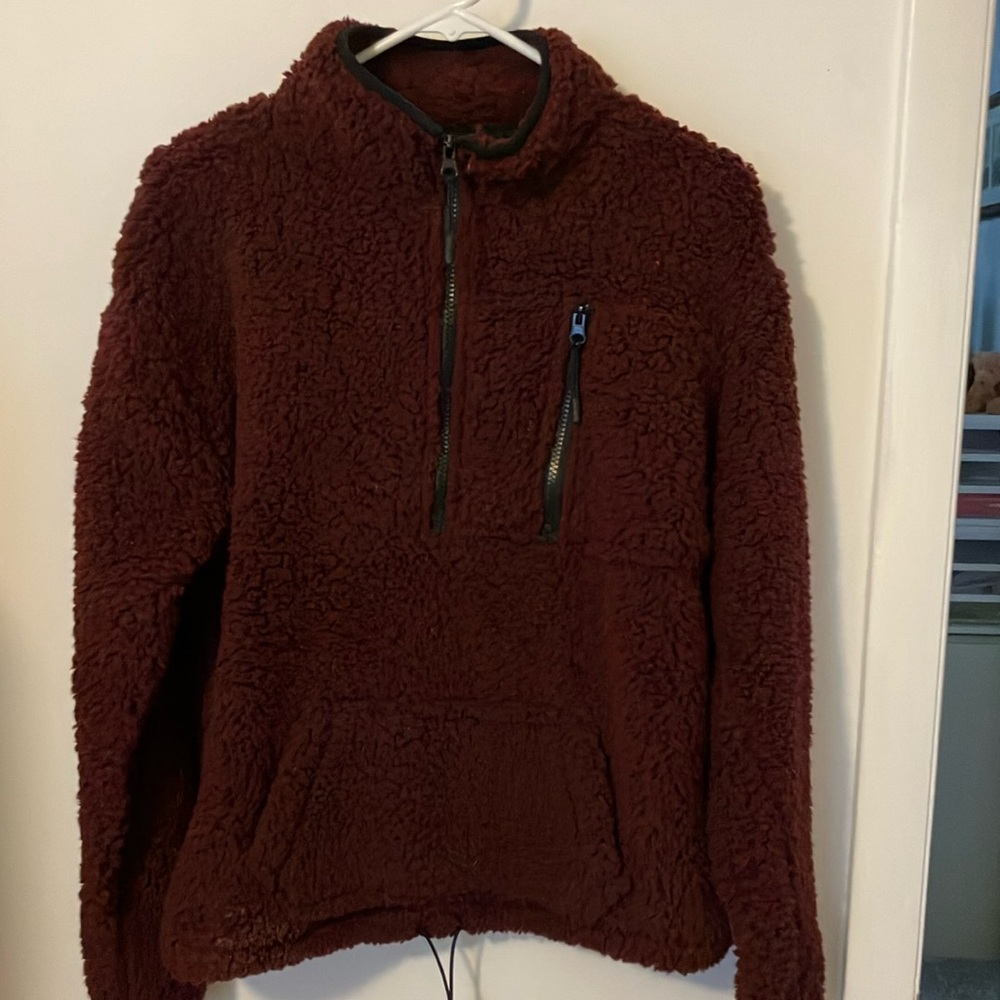 Warm fuzzy top. XL. Brown. Draw string waist. Hand warmer bottom front